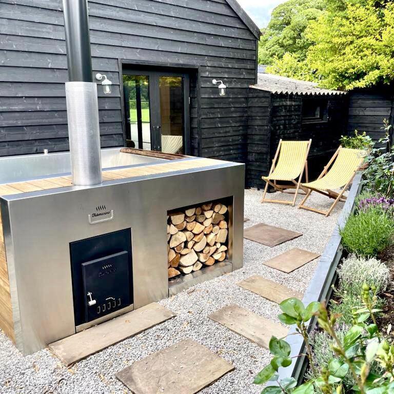 Luxury Barn With Hot Tub, Spa Treatments, Private Dining Little Budworth Exteriör bild
